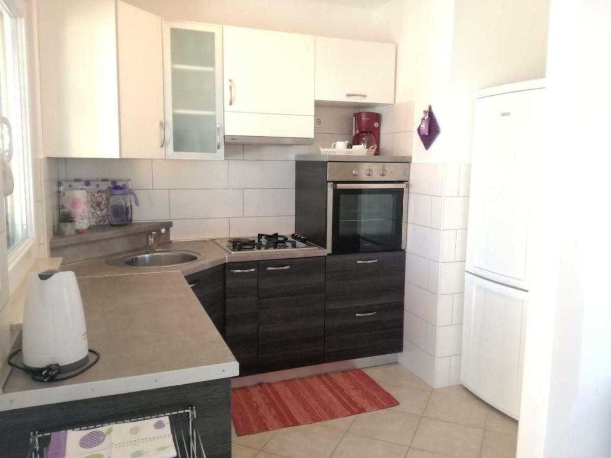 Apartman Dora Povljana Exteriér fotografie