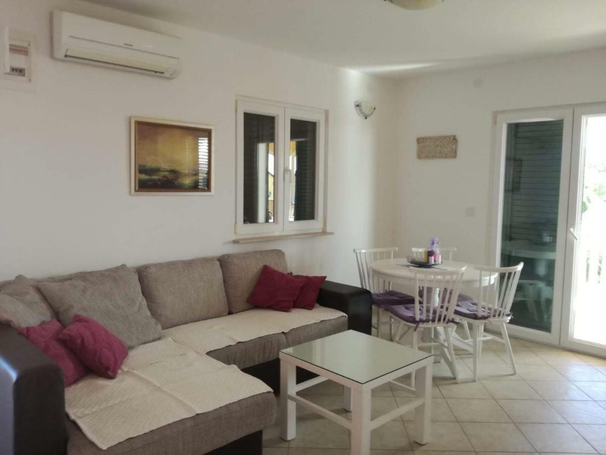 Apartman Dora Povljana Exteriér fotografie