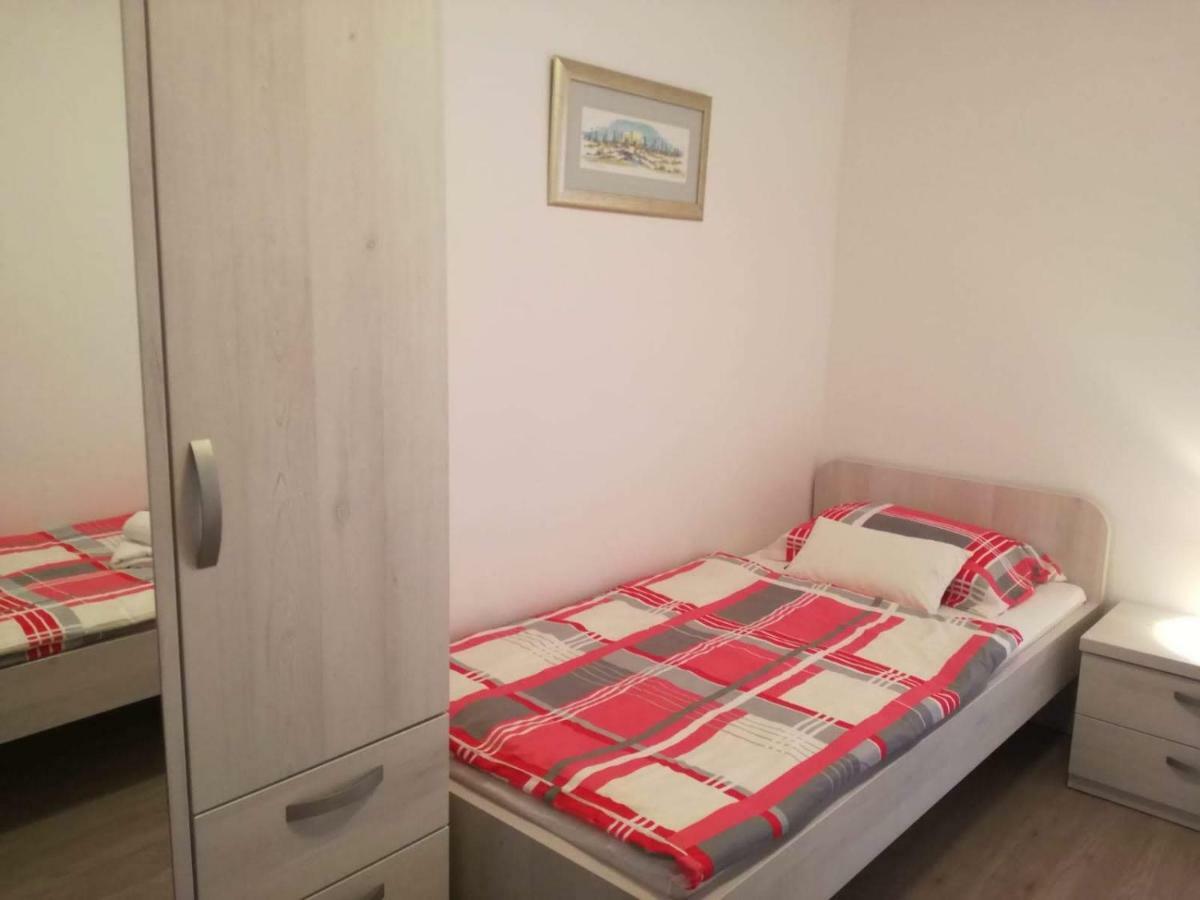 Apartman Dora Povljana Exteriér fotografie